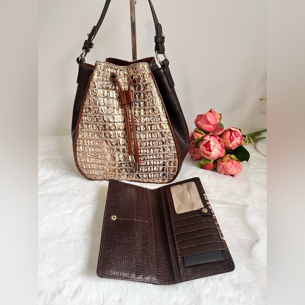 Brahmin Melinda Ganache and ady wallet Berryline - Picture 4 of 17